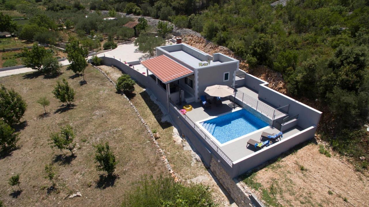 Vacation Home Meri Mirce Buitenkant foto