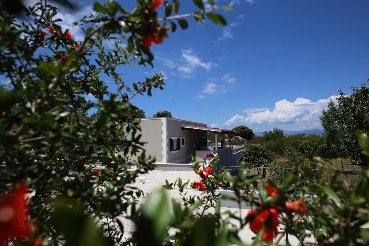 Vacation Home Meri Mirce Buitenkant foto