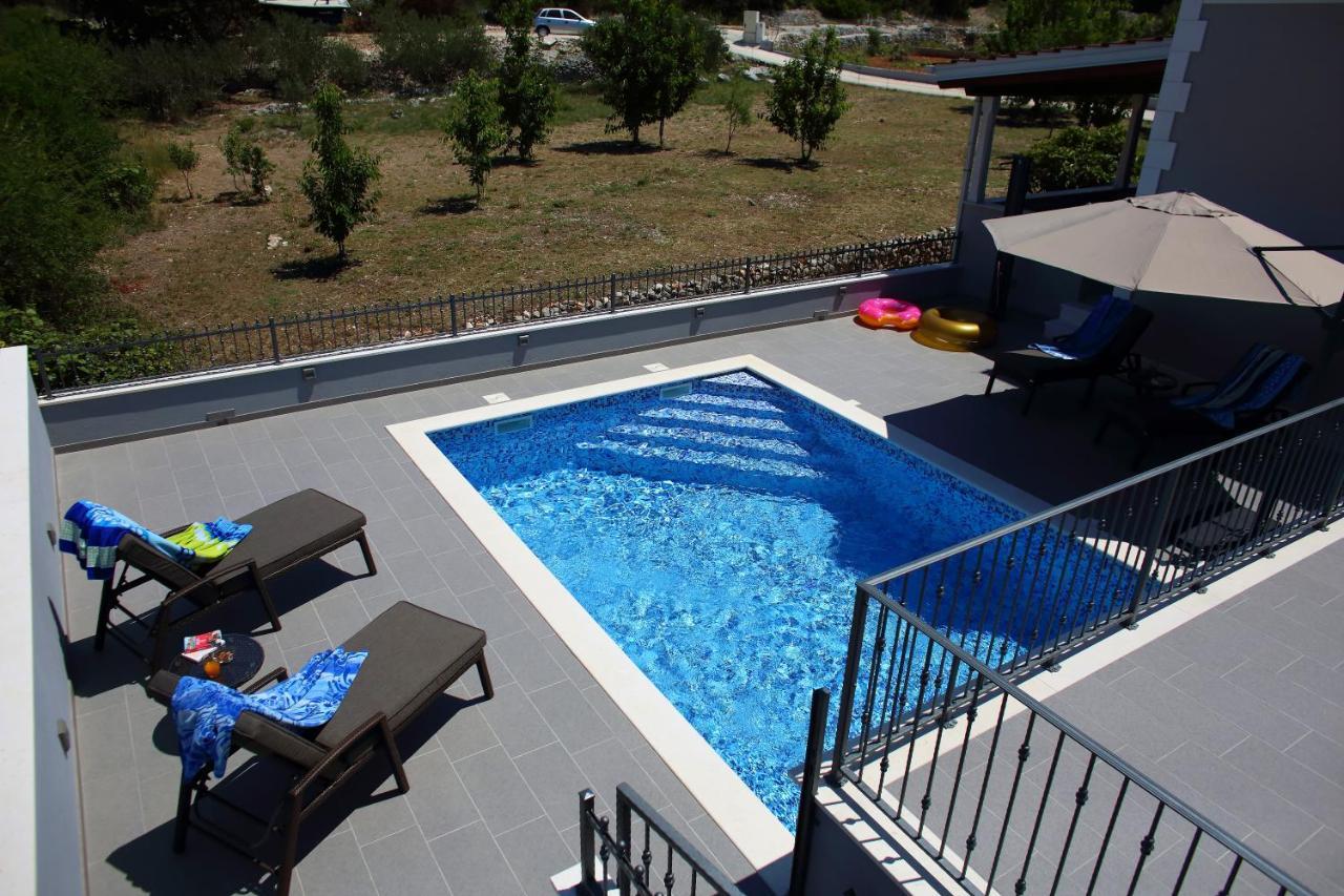 Vacation Home Meri Mirce Buitenkant foto