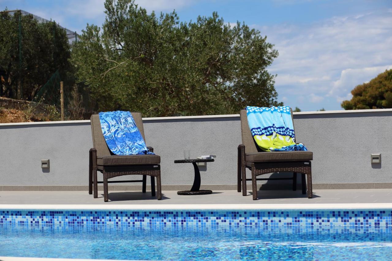 Vacation Home Meri Mirce Buitenkant foto